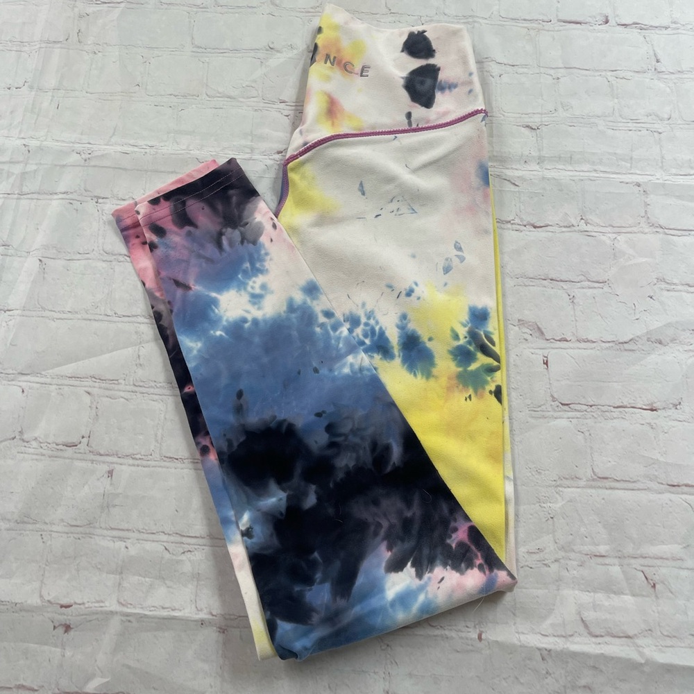 Balance Athletica thunderstorm tie dye cloud pant leggings size medium